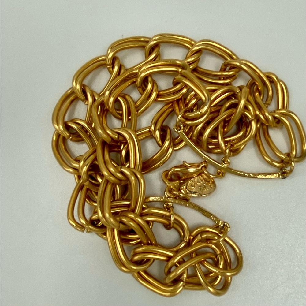 Yochi 22 kt. Gold Plated Chain Bracelet, 7” L, Lobster Clasp, signed, EUC